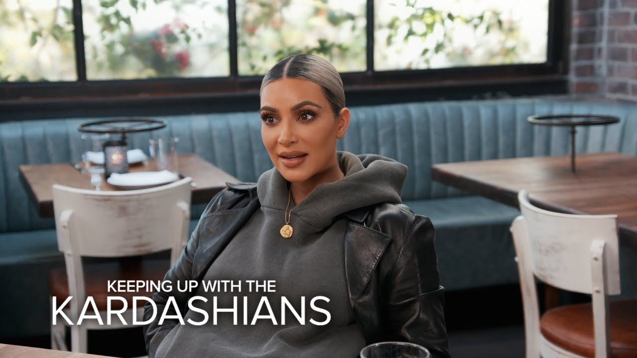 KUWTK | Kim Vents to Khloé Kardashian About Band Aid Fight With Kanye | E! 3